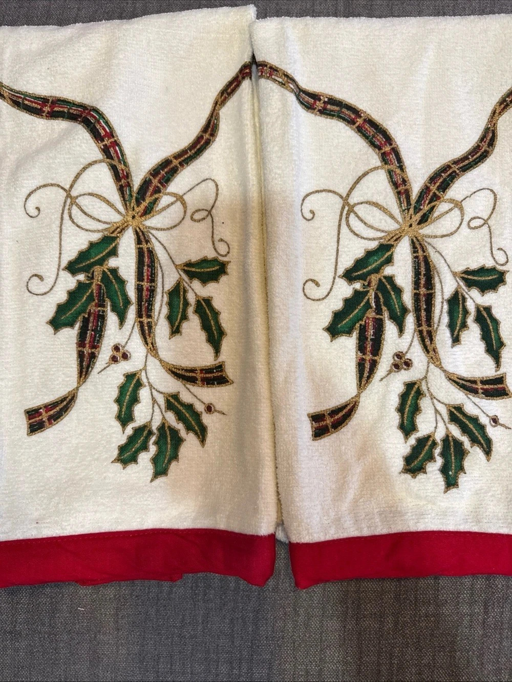 Lenox Holiday Tartan Ribbon Holly Hand Towels Cream & Red